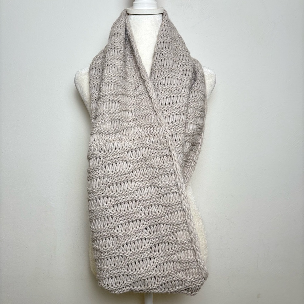 Made Italy Alpaca Wool Blend Chunky Knit Infinity Scarf NEW minimalist neutral - Picture 3 of 11